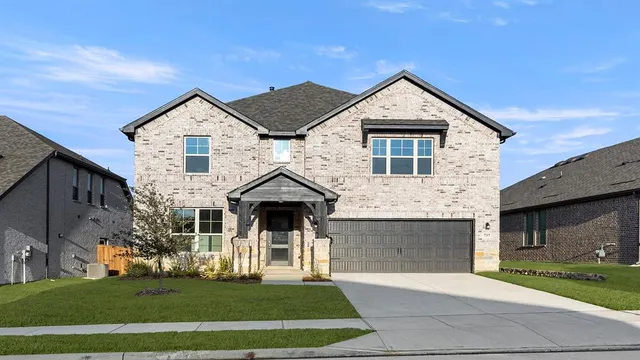 $459,990 | 737 Grand Dl Drive, Lavon, TX 75166