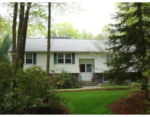 44 Grafton Road Upton, MA 01568 - Photo 2 of 9 Gallery Image 2