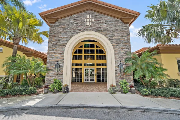 $1,425,000 | 2020 Graden Drive, Palm Beach Gardens, FL 33410