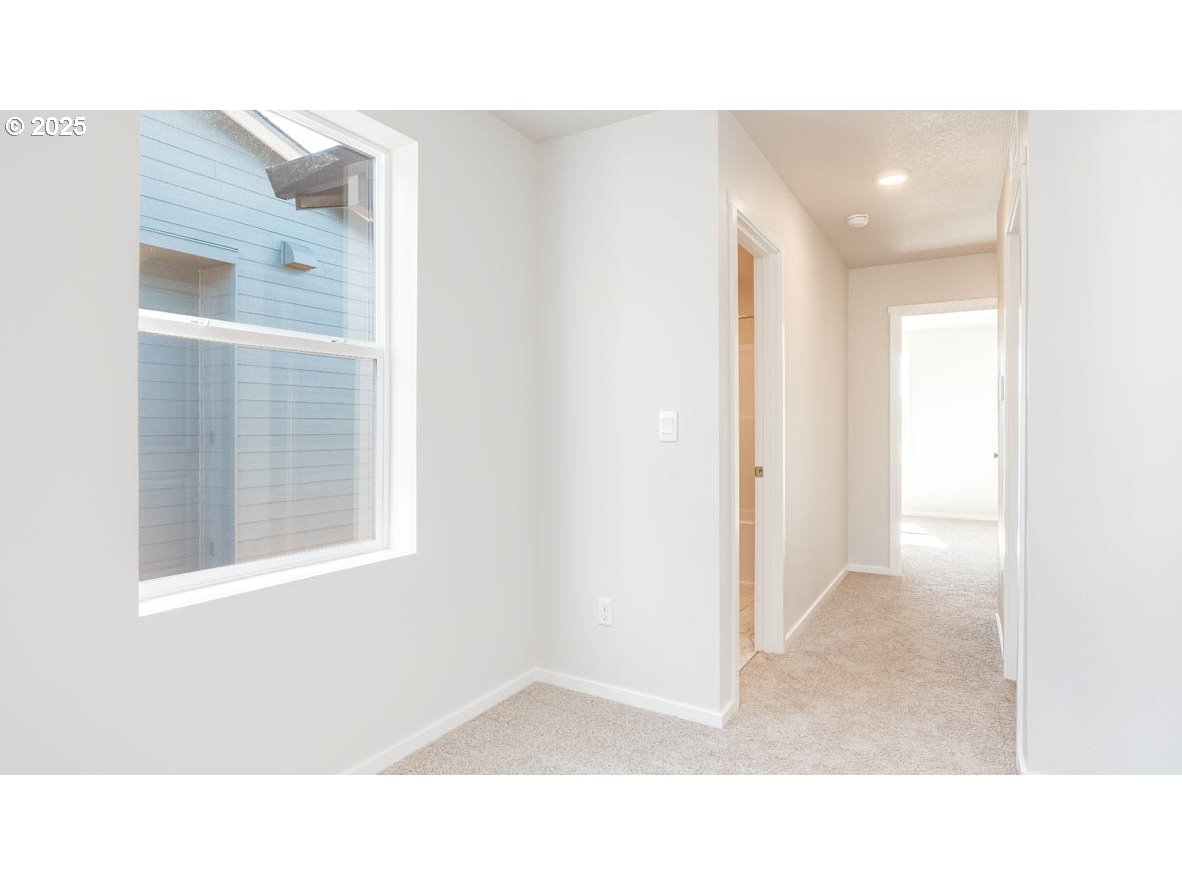 3671 Southwest 36th Street Gresham, OR 97080 - Photo 18 of 24 a open hall with a outdoor space