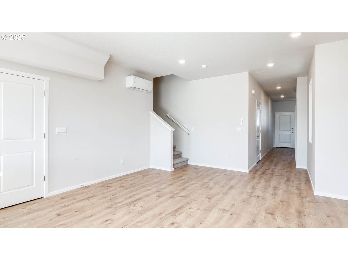 3671 Southwest 36th Street Gresham, OR 97080 - Photo 8 of 24