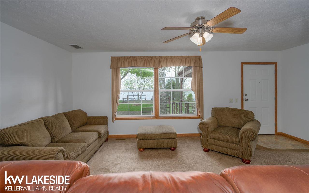4735 Lakeshore Road Lexington, MI 48450 - Photo 10 of 75 50074704-9.JPG