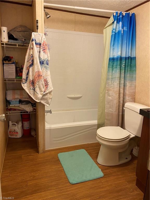 620 York Road Mount Airy, NC 27030 - Photo 17 of 17 2nd Bathroom