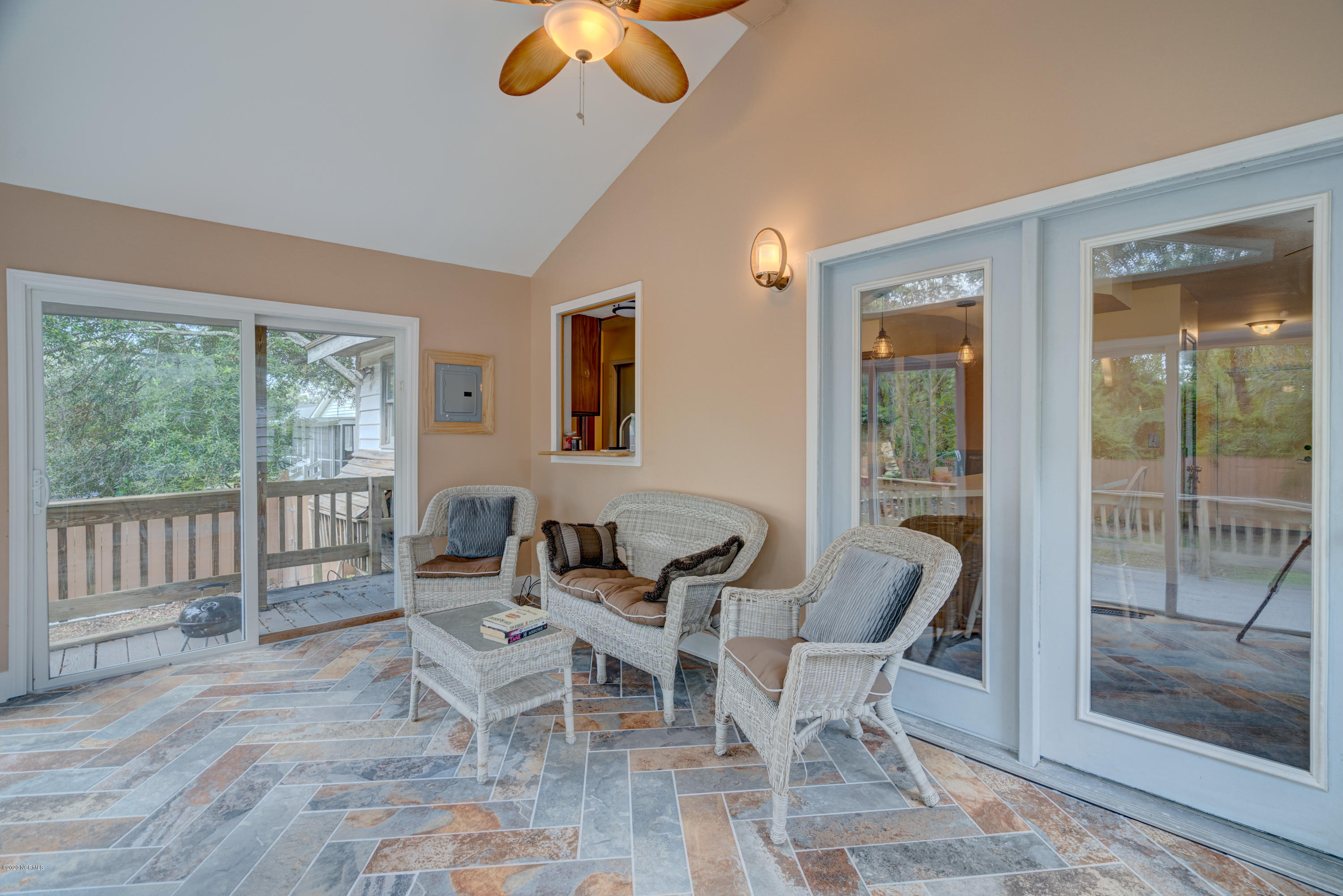 131 Albemarle Road Wilmington, NC 28405 - Photo 12 of 38 131AlbermarleEdit-27
