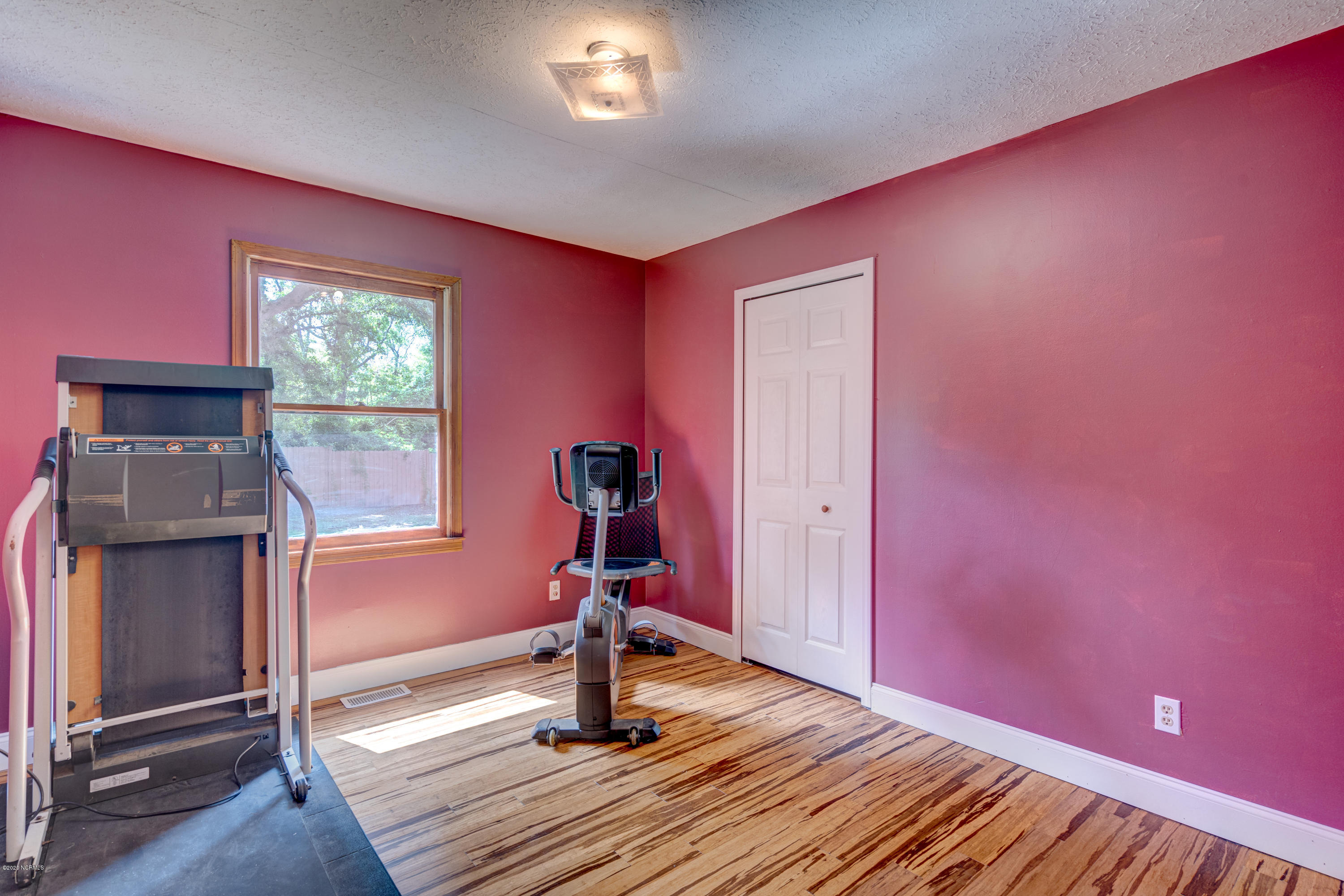 131 Albemarle Road Wilmington, NC 28405 - Photo 21 of 38 131AlbermarleEdit-33