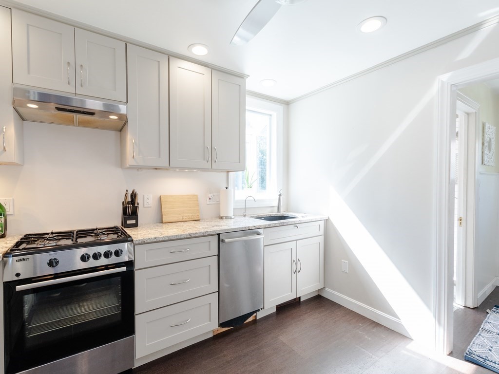 282 College Farm Road Waltham, MA 02451 - Photo 10 of 37 Gallery Image 10