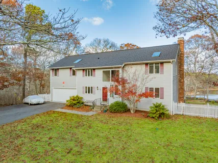 $1,099,000 | 11 Elizabeth Lane, West Yarmouth, MA 02673