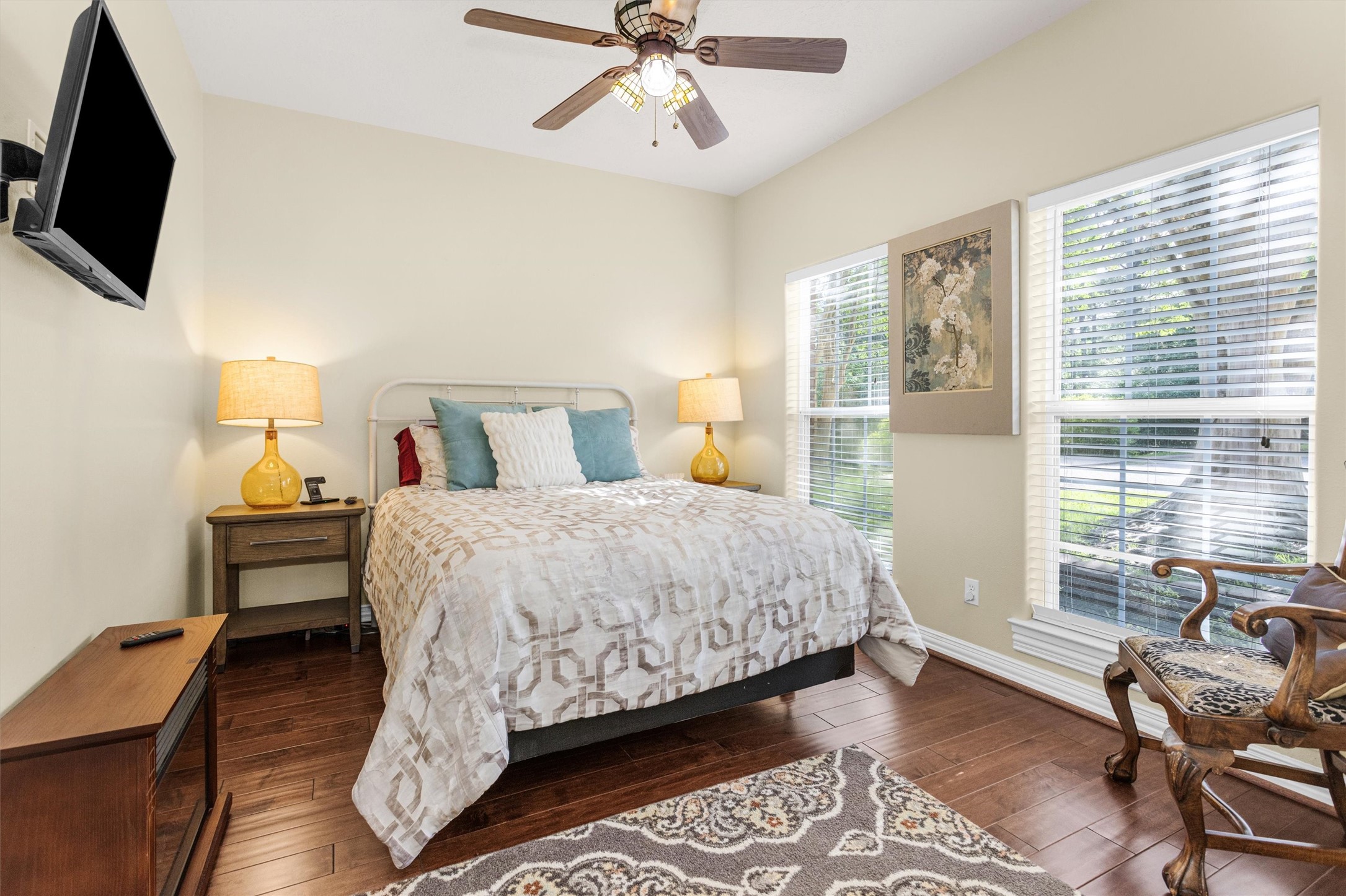 1502 Wimbledon Drive Huntsville, TX 77340 - Photo 7 of 49