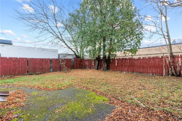 $1,249 | 1522 Valley Drive, Syracuse, NY 13207