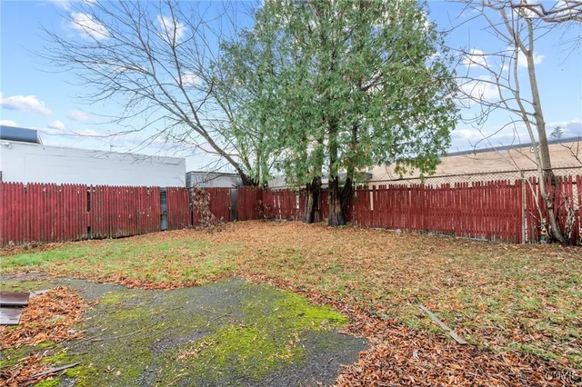 $1,500 | 1522 Valley Drive, Syracuse, NY 13207