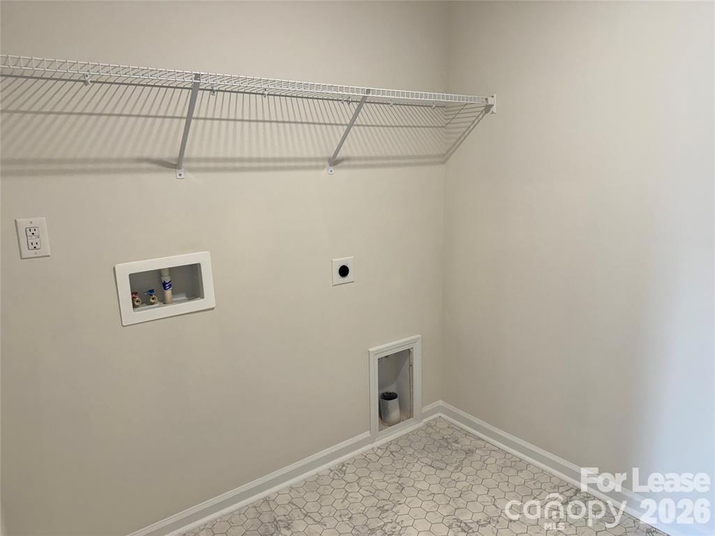 122 Old Home Road Statesville, NC 28677 - Photo 22 of 25 a view of an empty room