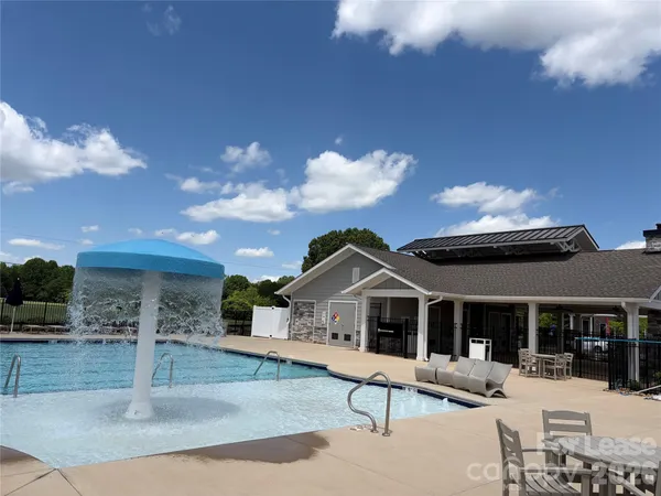 $2,295 | 122 Old Home Road, Statesville, NC 28677