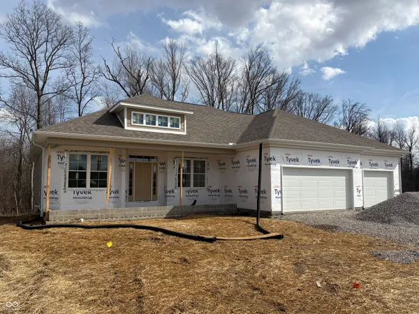 $719,900 | 3584 Maple Ridge Drive, Columbus, IN 47201