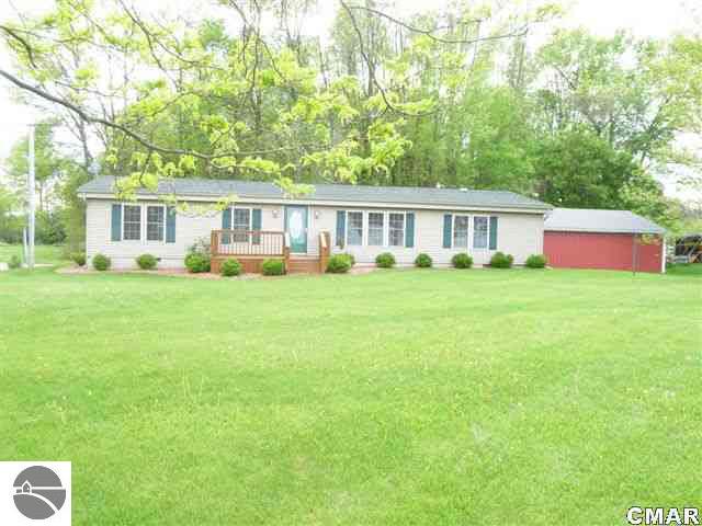 7422 South Vroman Road Shepherd, MI 48883 - Photo 1 of 25 1771467.JPG