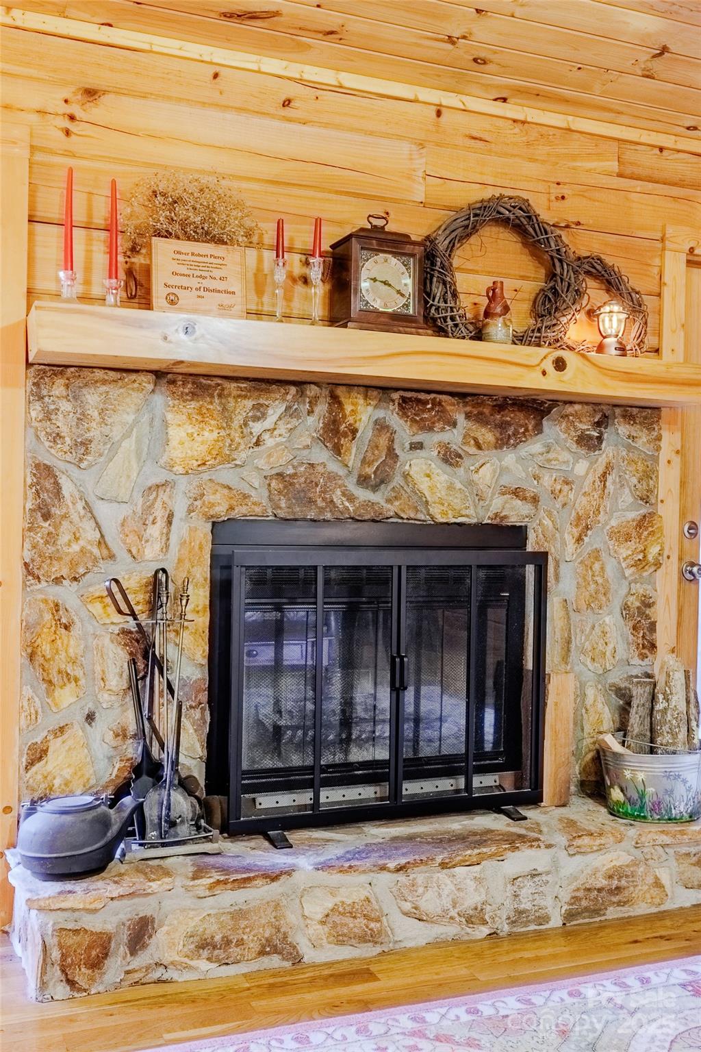701 Treehouse Road Whittier, NC 28789 - Photo 11 of 36 Gallery Image 11