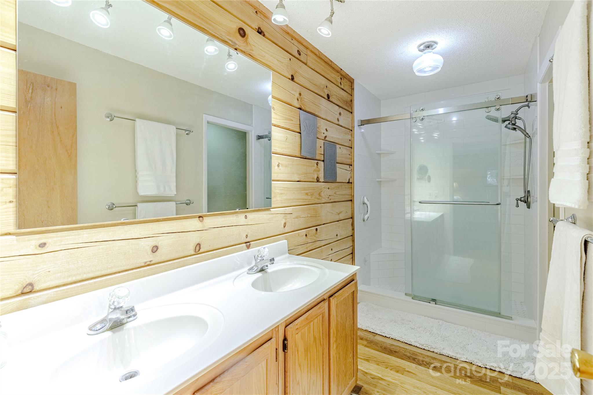 701 Treehouse Road Whittier, NC 28789 - Photo 22 of 36 Gallery Image 22