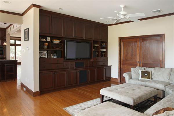 31 Livingston Road Sharon, MA 02067 - Photo 6 of 9 Gallery Image 6