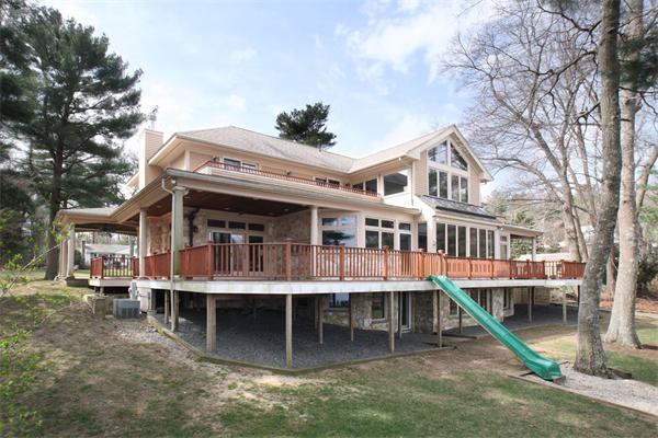 31 Livingston Road Sharon, MA 02067 - Photo 8 of 9 Gallery Image 8