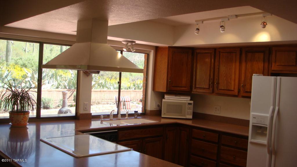 6880 North Cascade Spring Place Tucson, AZ 85718 - Photo 3 of 15