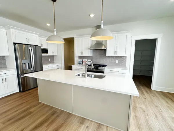 $669,900 | 1710 Round Barn Drive, Hudsonville, MI 49426