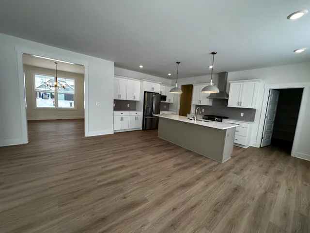 $669,900 | 1710 Round Barn Drive, Hudsonville, MI 49426