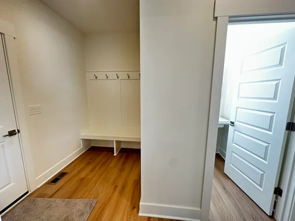 $669,900 | 1710 Round Barn Drive, Hudsonville, MI 49426