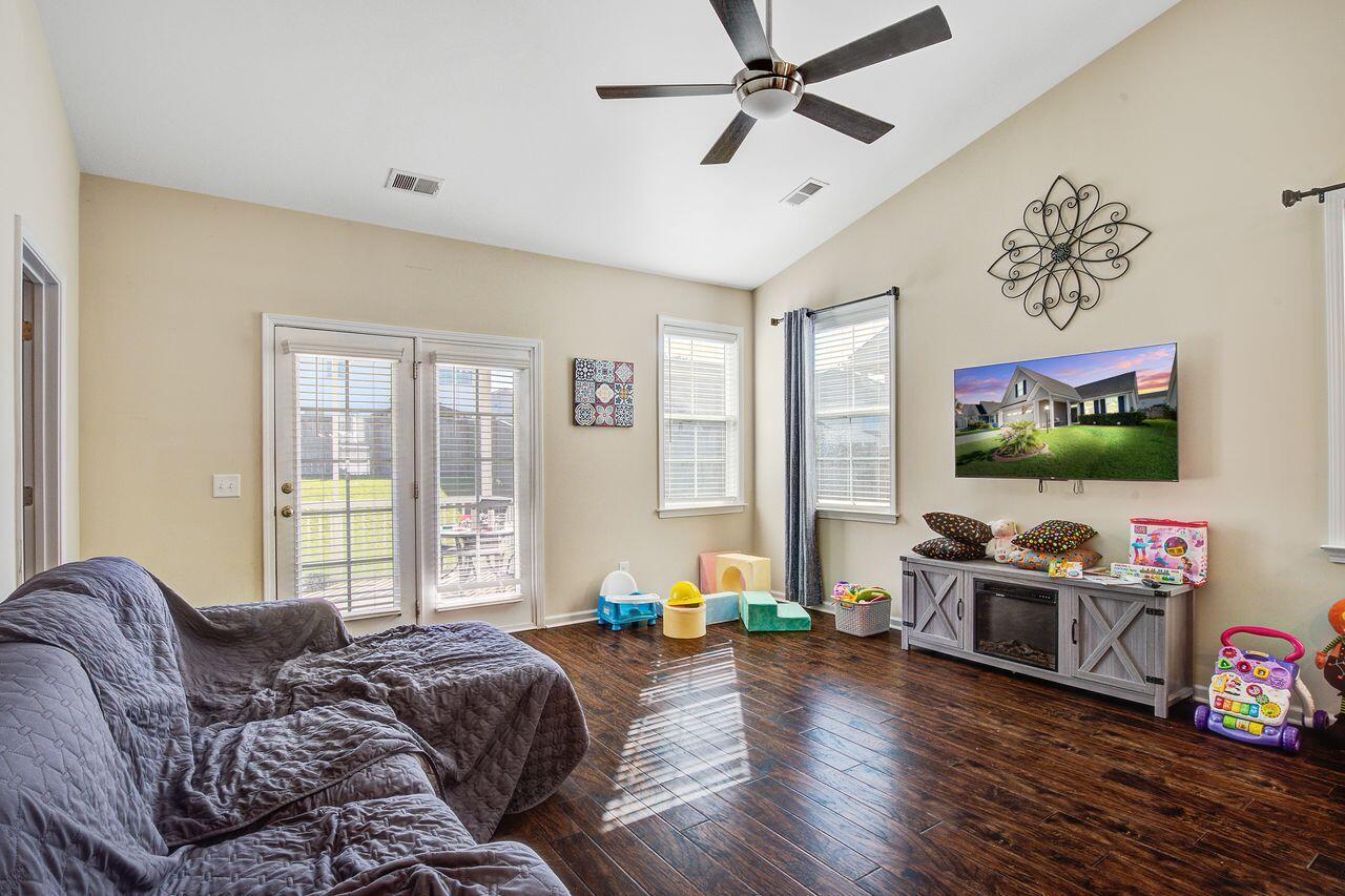 141 Ancestry Lane Moncks Corner, SC 29461 - Photo 4 of 37 141_Ancestry_(16)