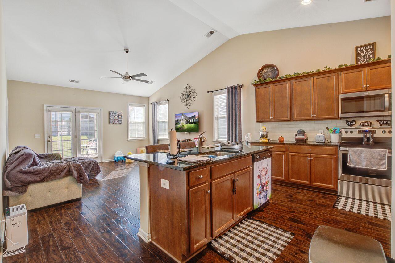 141 Ancestry Lane Moncks Corner, SC 29461 - Photo 8 of 37 141_Ancestry_(7)