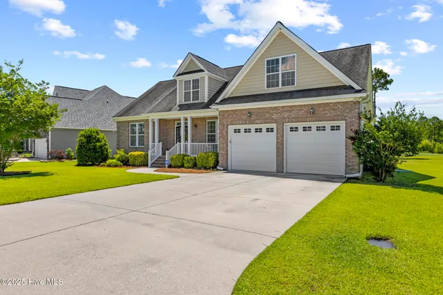 $420,000 | 417 Meadowland Circle, Maple Hill, NC 28454