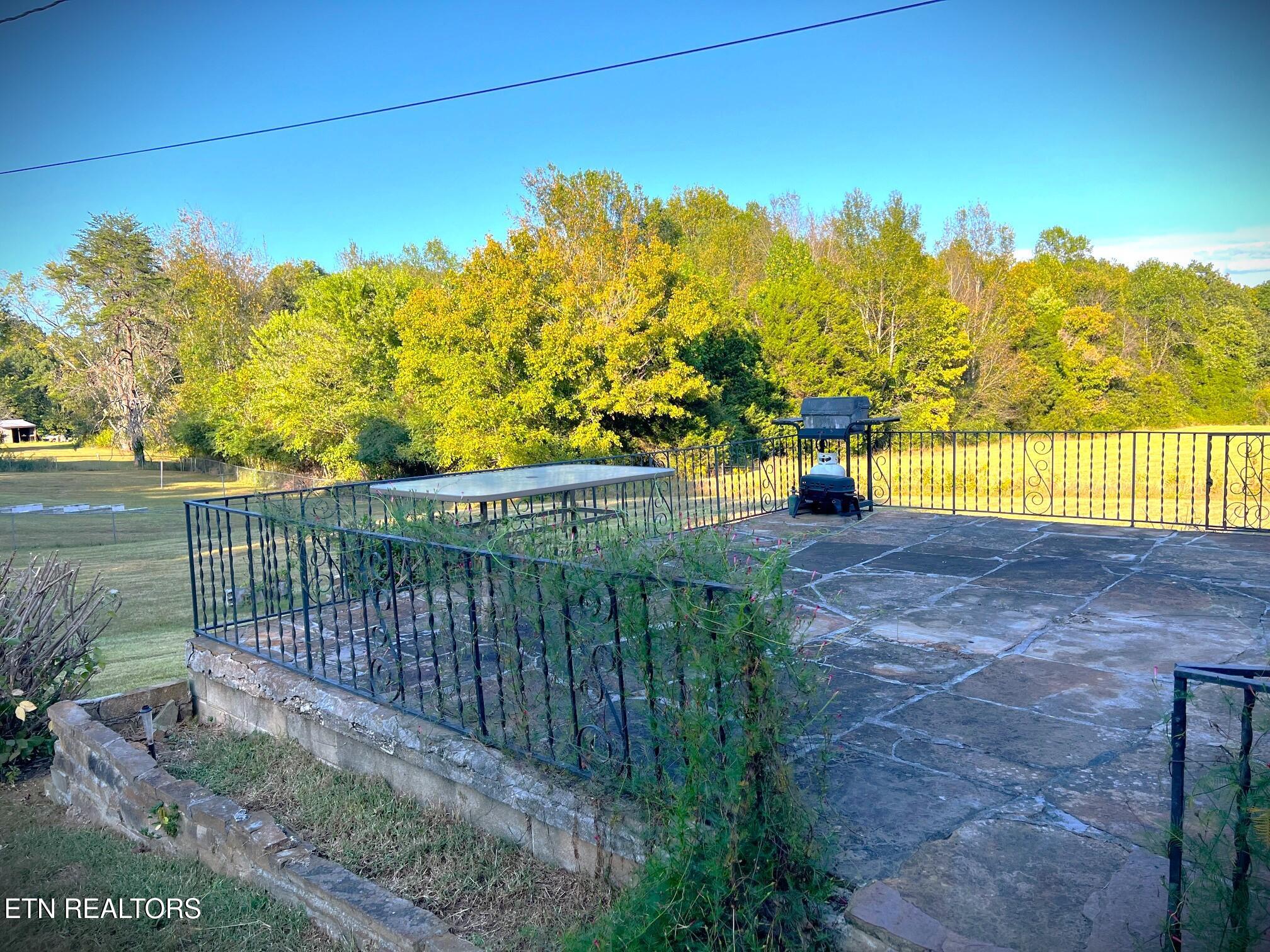 1625 Rickman Road Livingston, TN 38570 - Photo 12 of 44 IMG_8992 (1)