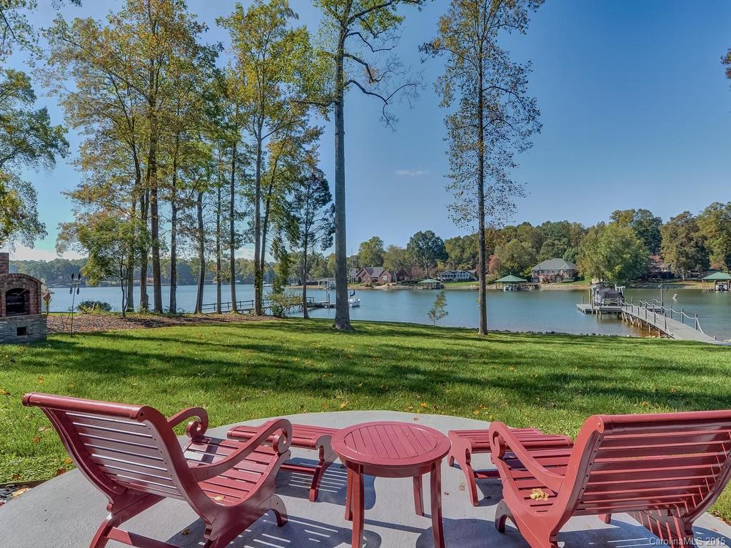 275 Whippoorwill Road Mooresville, NC 28117 - Photo 20 of 24 a view of a table and chairs in the garden