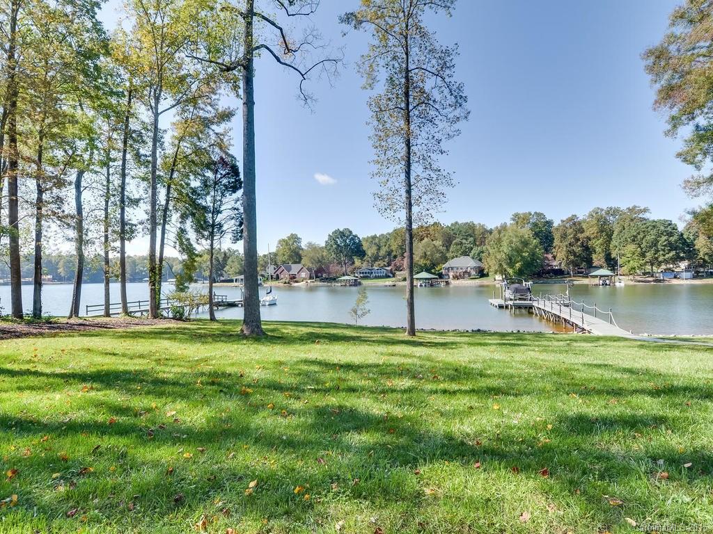 275 Whippoorwill Road Mooresville, NC 28117 - Photo 24 of 24 a view of a park with a tree
