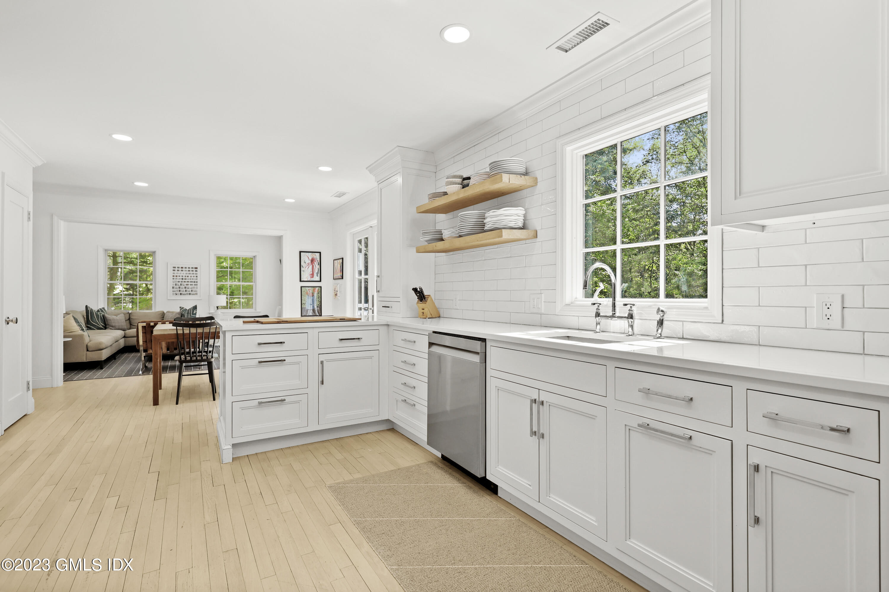 7 Cottontail Road Cos Cob, CT 06807 - Photo 6 of 29