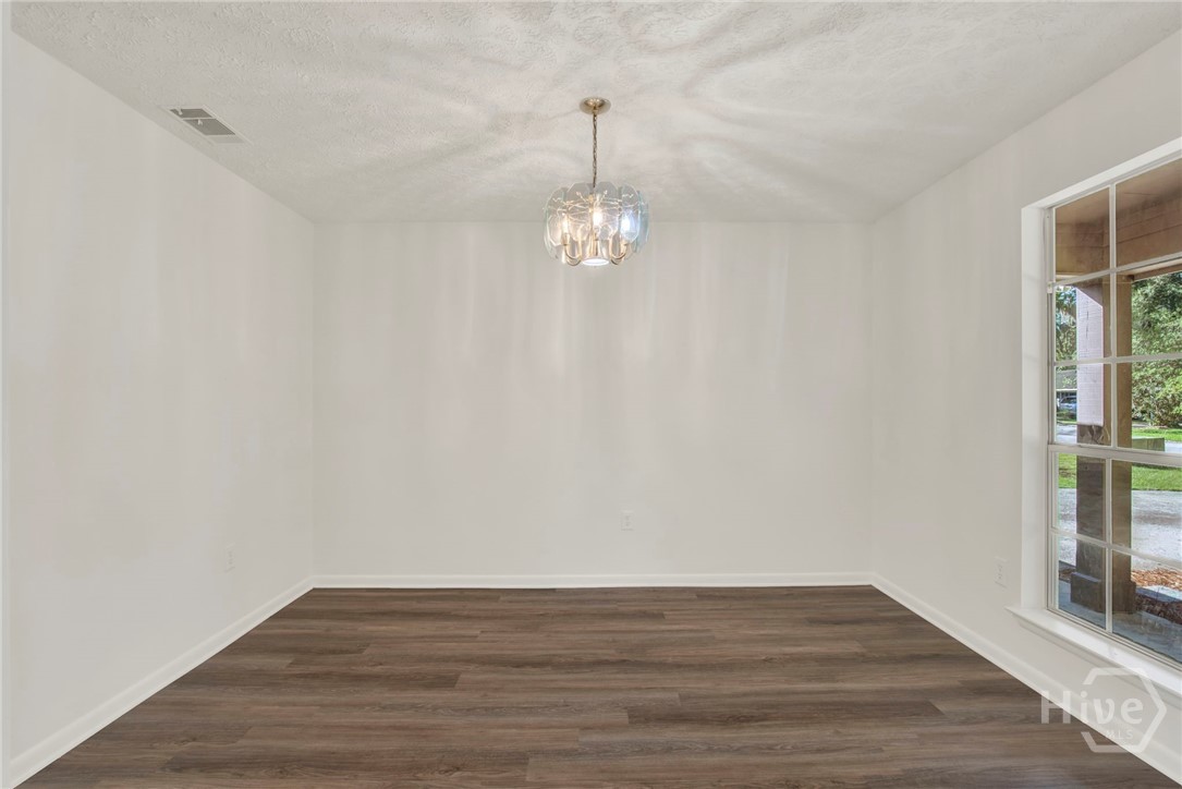 910 Old Mill Road Savannah, GA 31419 - Photo 8 of 41 Dining Room