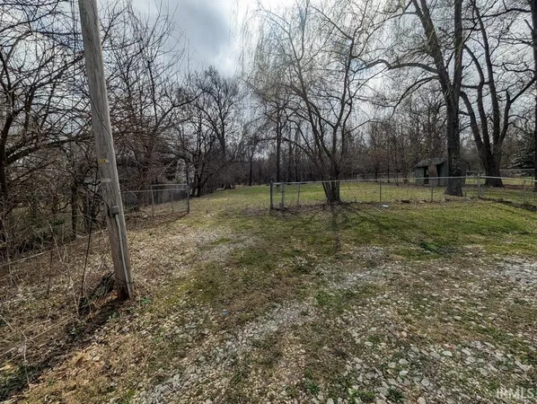 $133,000 | 8106 Highway 50, Mitchell, IN 47446