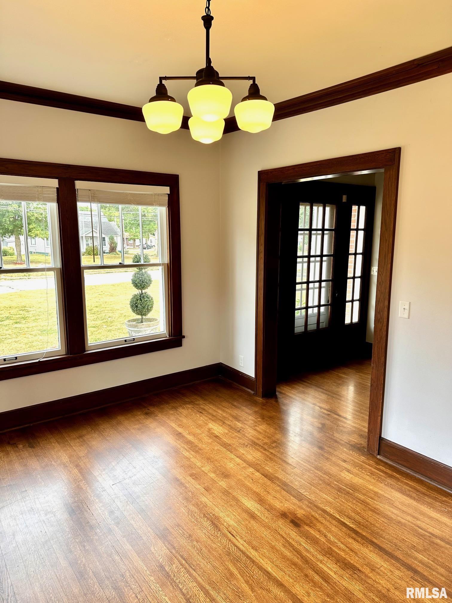 1835 Mound Road Jacksonville, IL 62650 - Photo 12 of 48