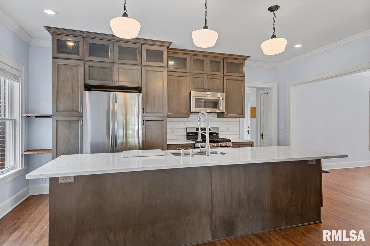 1835 Mound Road Jacksonville, IL 62650 - Photo 15 of 48