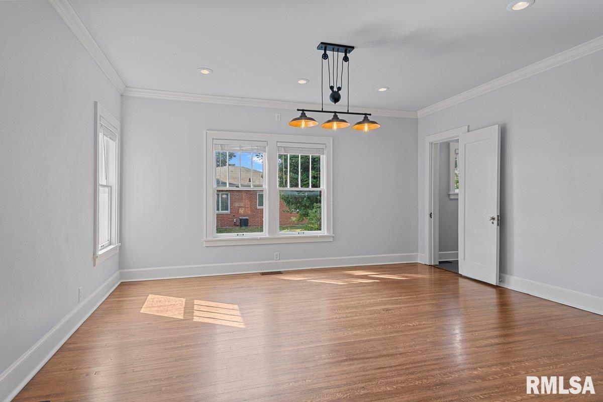 1835 Mound Road Jacksonville, IL 62650 - Photo 19 of 48