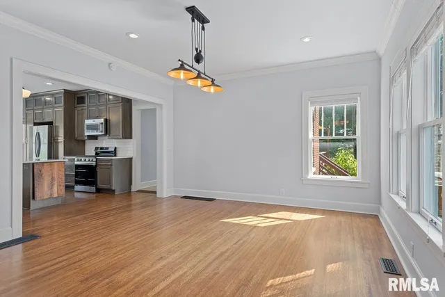 $439,900 | 1835 Mound Road, Jacksonville, IL 62650