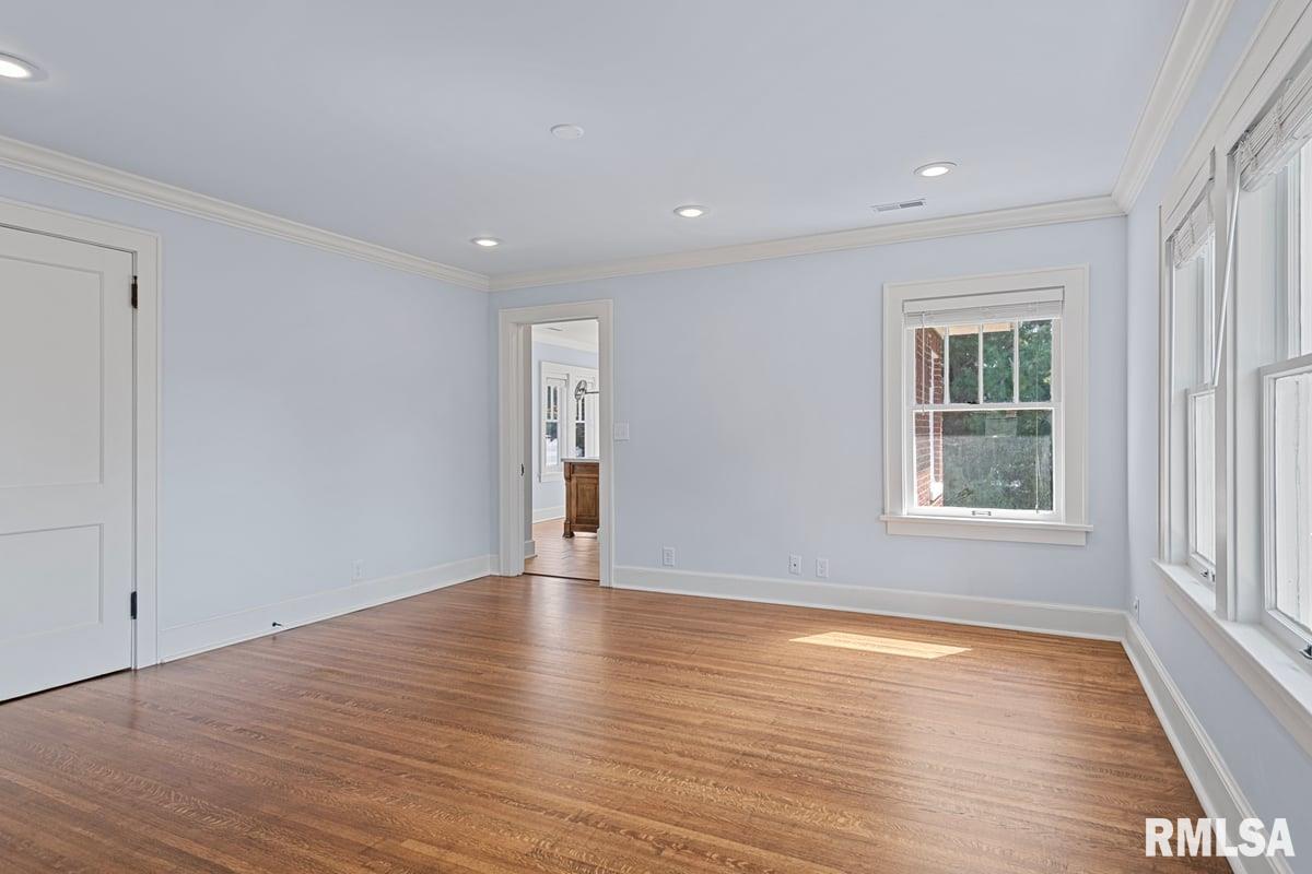 1835 Mound Road Jacksonville, IL 62650 - Photo 29 of 48