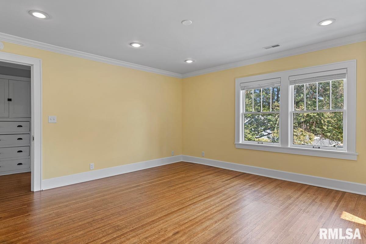 1835 Mound Road Jacksonville, IL 62650 - Photo 40 of 48