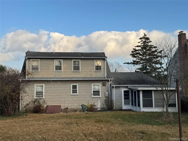$499,999 | 54 North Ocean Avenue, Center Moriches, NY 11934