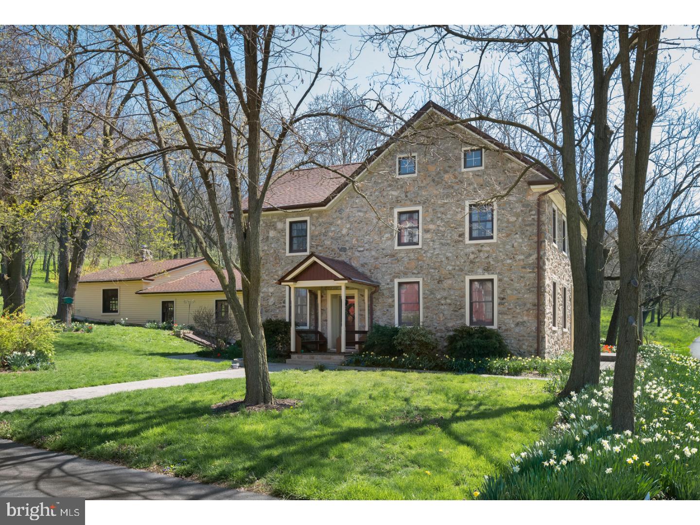 281 Township Line Road Bechtelsville, PA 19505 - Photo 3 of 24 Gallery Image 3