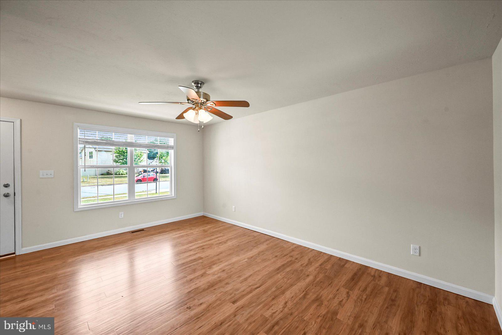 323 Maple Drive Hanover, PA 17331 - Photo 10 of 41 Gallery Image 10