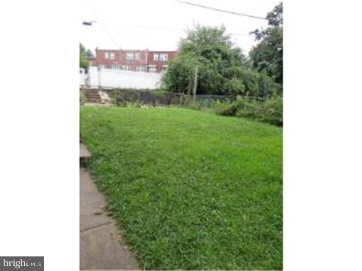 3504 Woodhaven Road Philadelphia, PA 19154 - Photo 3 of 20 Exterior Back