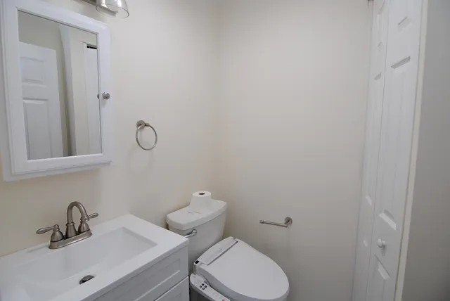 $2,625 | 31 Cannongate III Road, Unit 3, Nashua, NH 03063