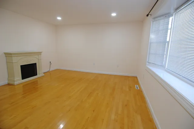 $2,625 | 31 Cannongate III Road, Unit 3, Nashua, NH 03063