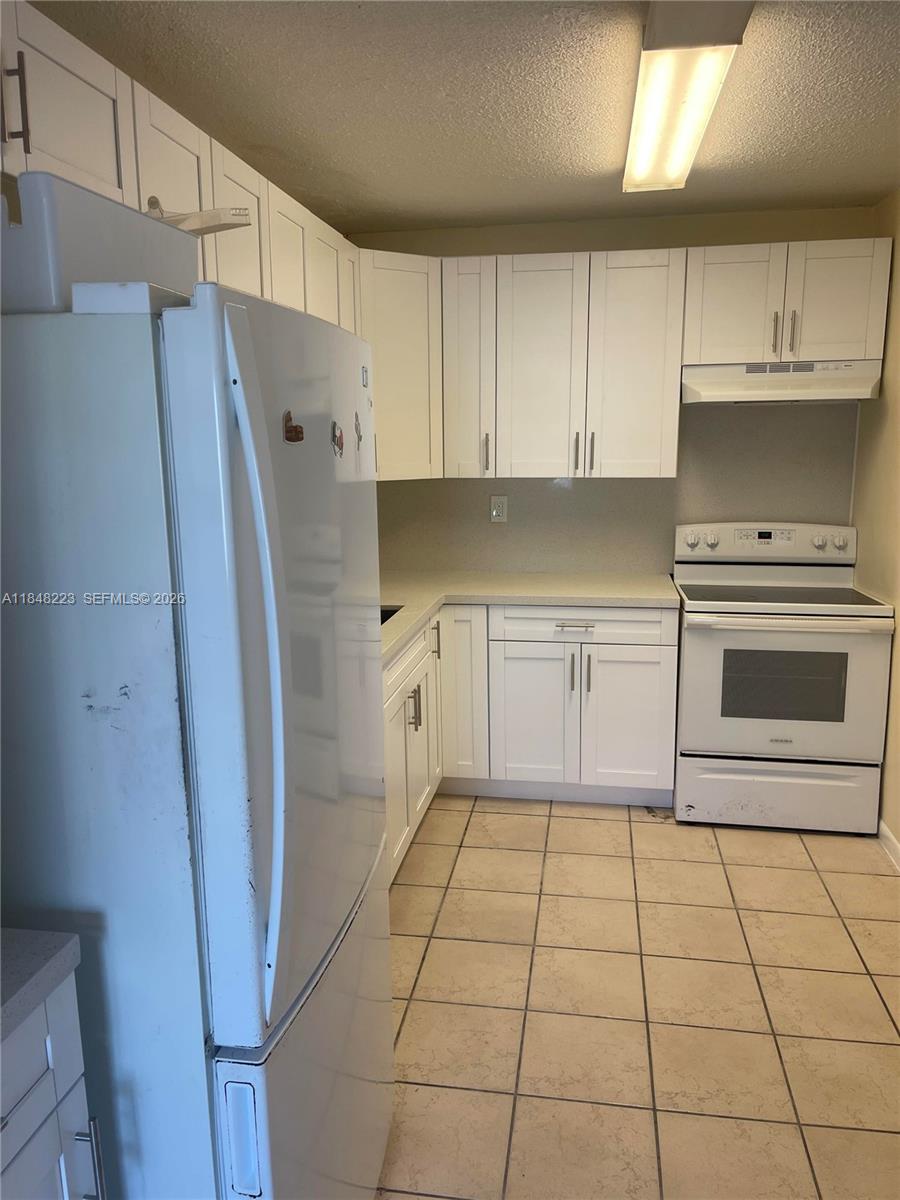 1325 West 68th Street, Unit 221 Hialeah, FL 33014 - Photo 5 of 16