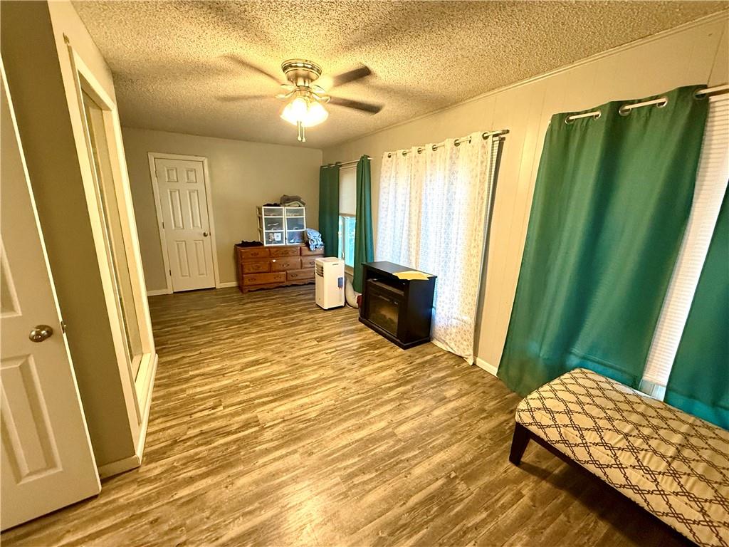 3127 Gene Field Road St. Joseph, MO 64506 - Photo 14 of 25