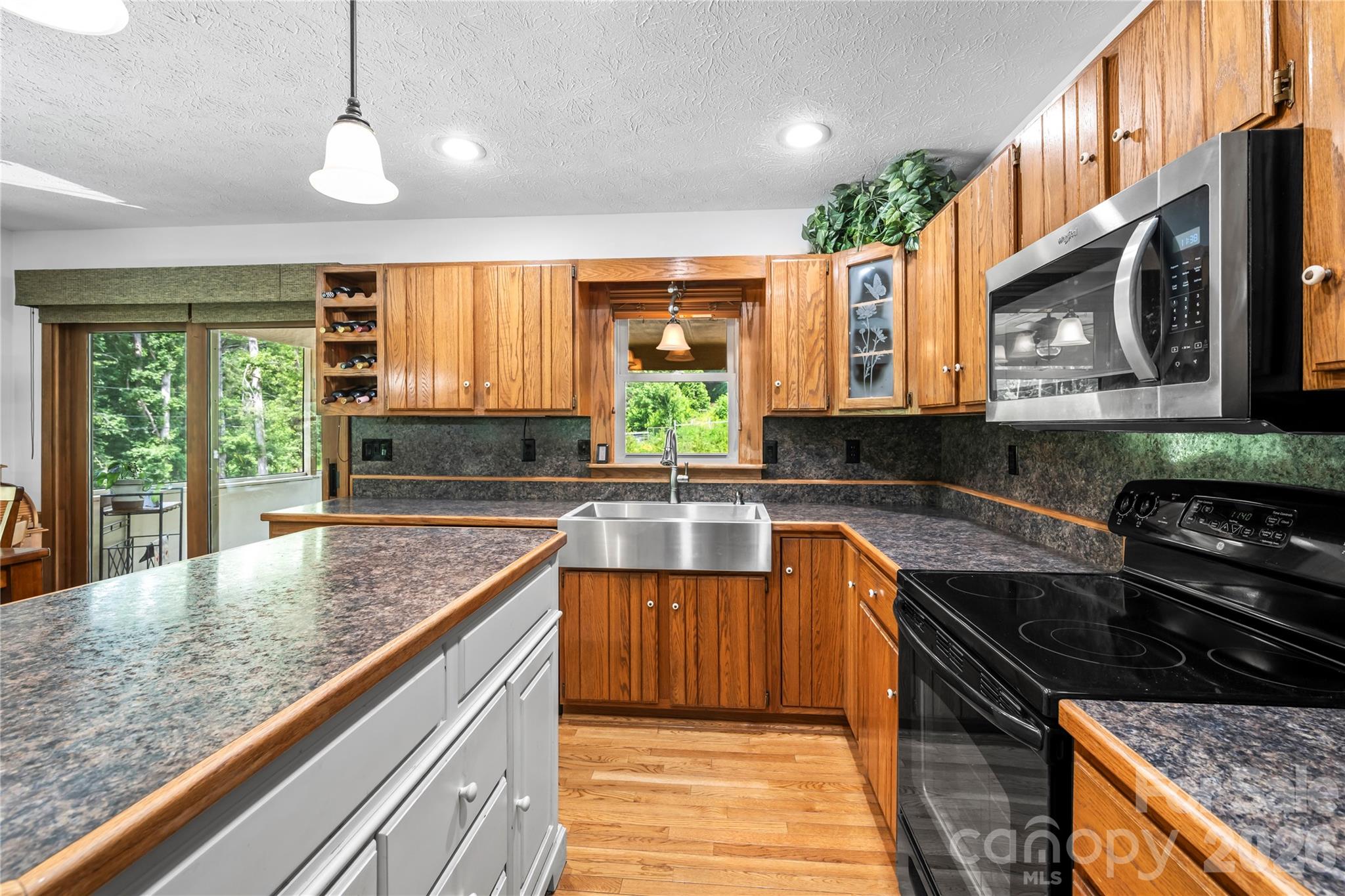 6 Kendra Road Hendersonville, NC 28792 - Photo 17 of 31